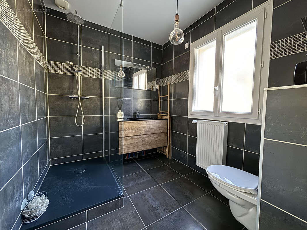 Maison à CRECY-LA-CHAPELLE