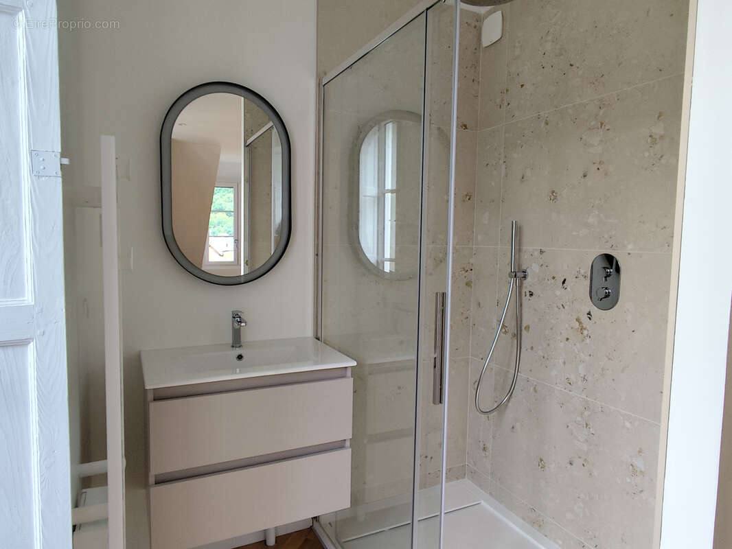 Appartement T3 centre de Bagnères de Luchon 76,24 m2 - photo 5