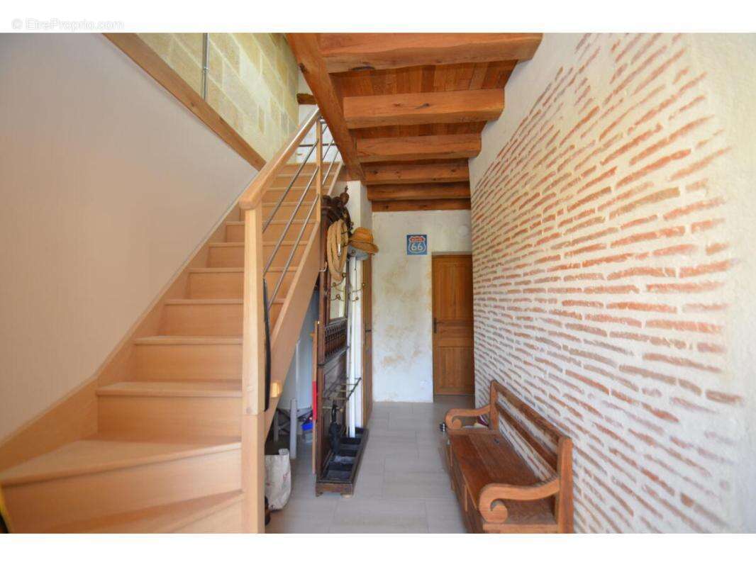 Maison 97 m² à Saint-Antoine-Sur-L'isle  - photo 5