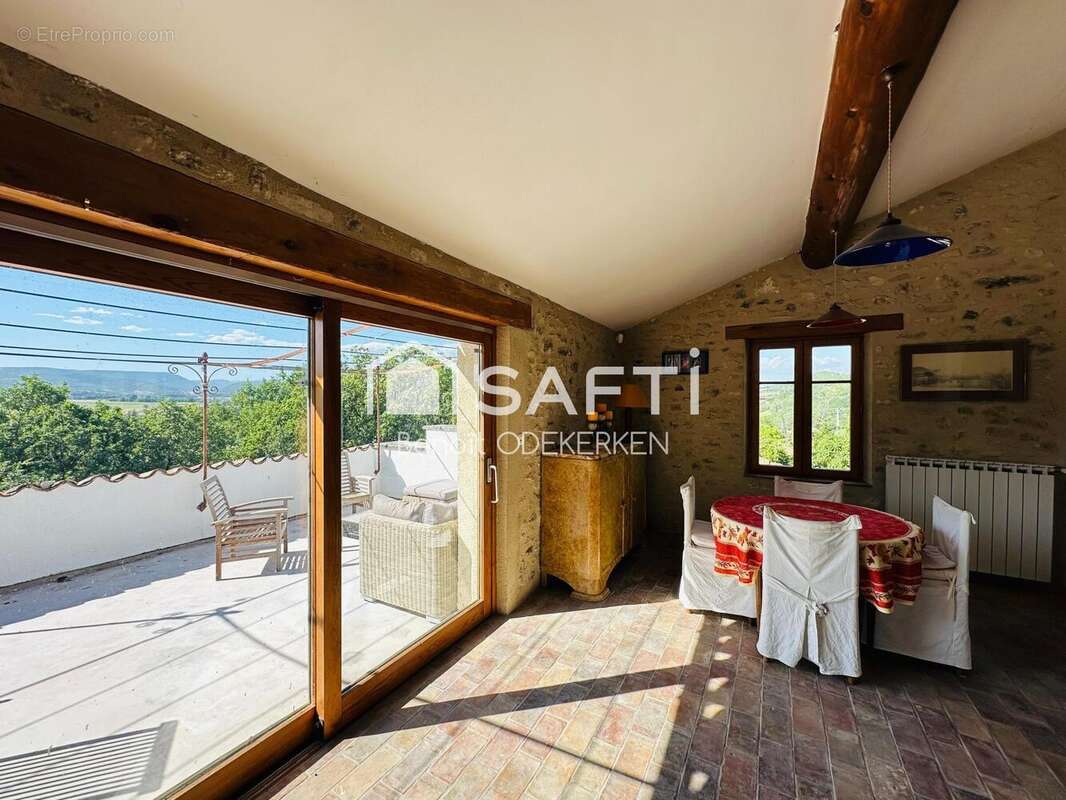 Maison 170 m² à Dauphin  - photo 6