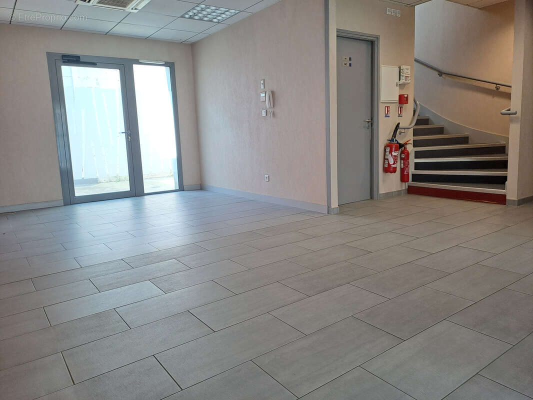 Commerce à LE FRESNE-SUR-LOIRE