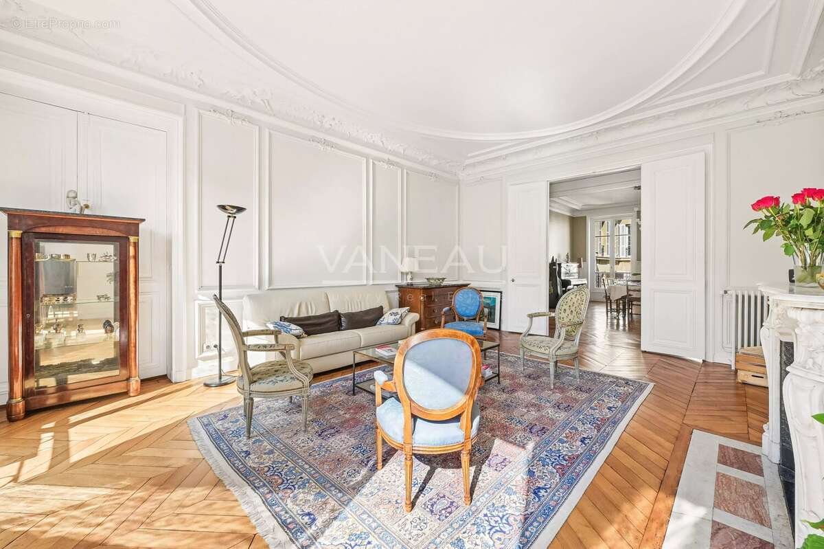 Appartement à PARIS-9E