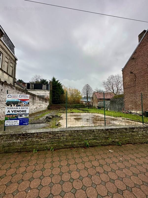 Terrain à LE CATEAU-CAMBRESIS