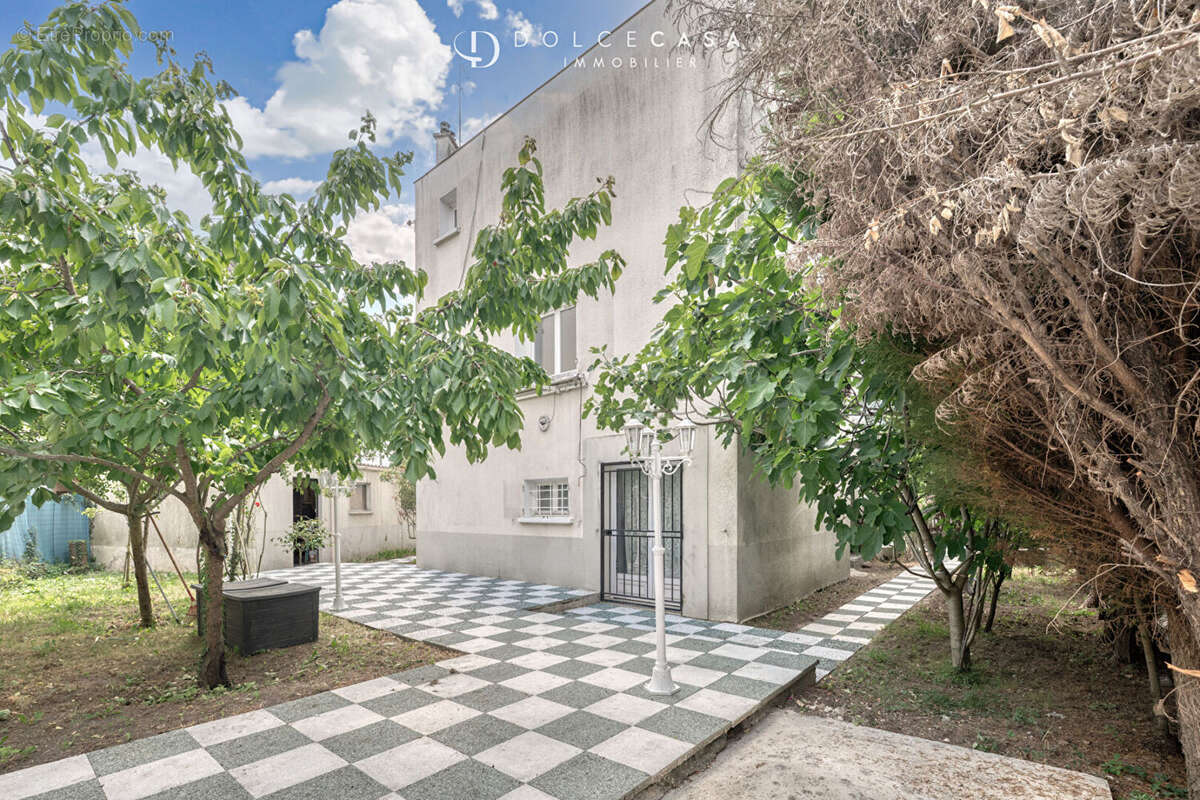 Maison à NOISY-LE-GRAND