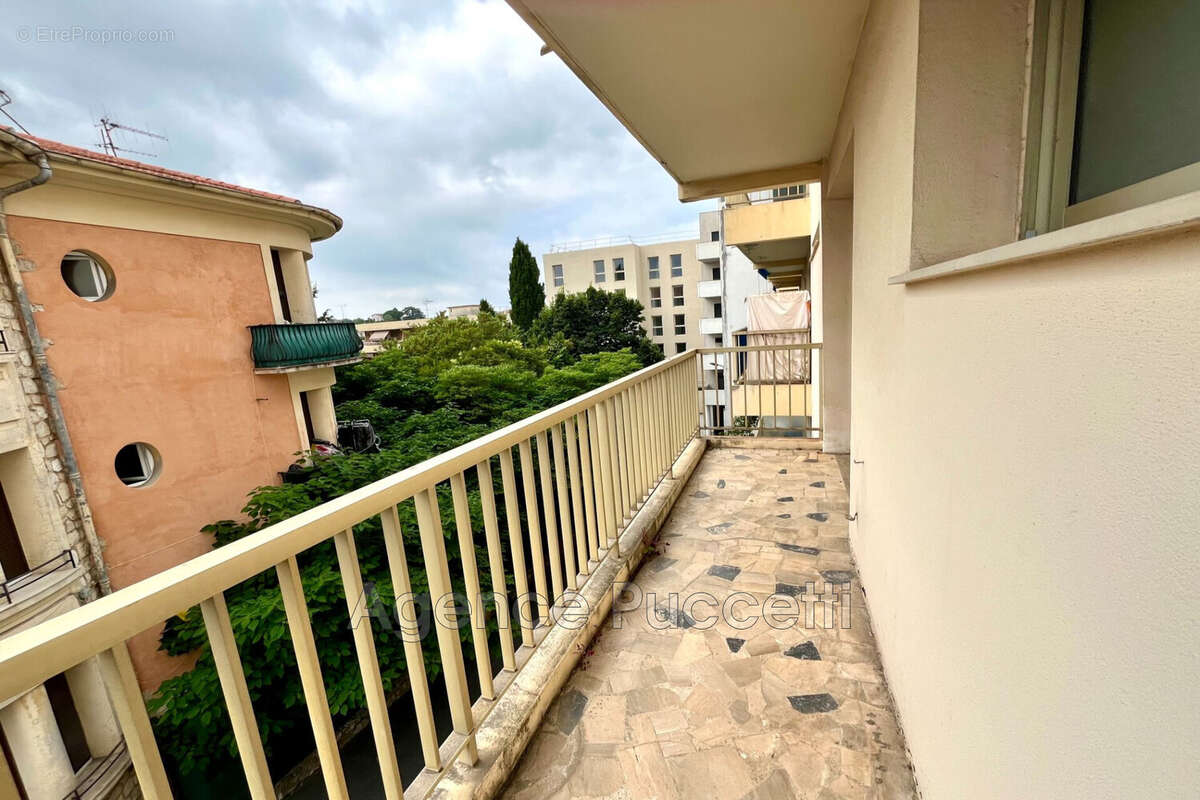 Appartement 71 m² à Vence  - photo 9