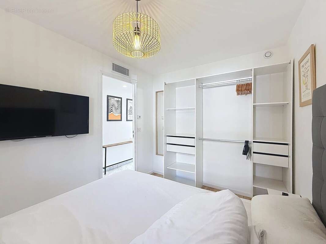 Appartement à VILLENEUVE-LOUBET