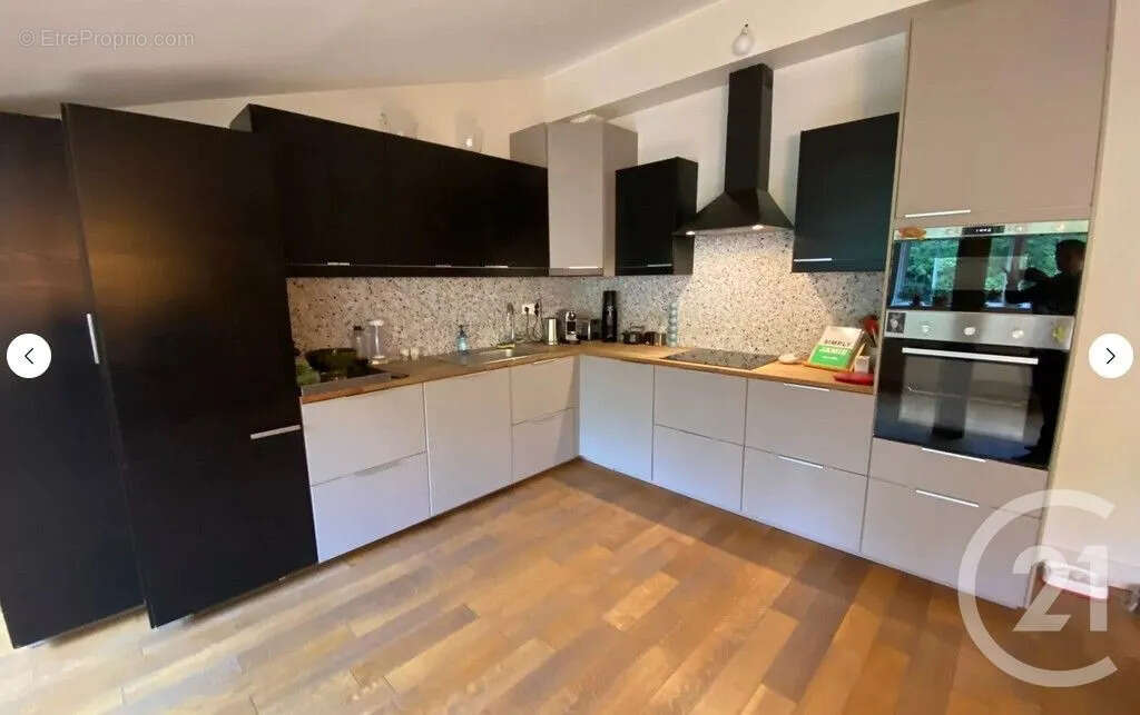 Maison à SAINT-MAUR-DES-FOSSES