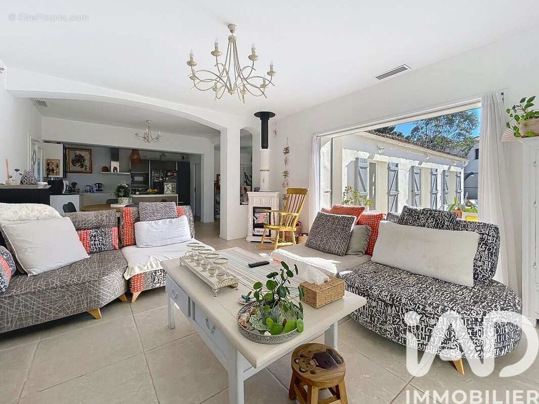 Photo 2 - Maison à LA VALETTE-DU-VAR