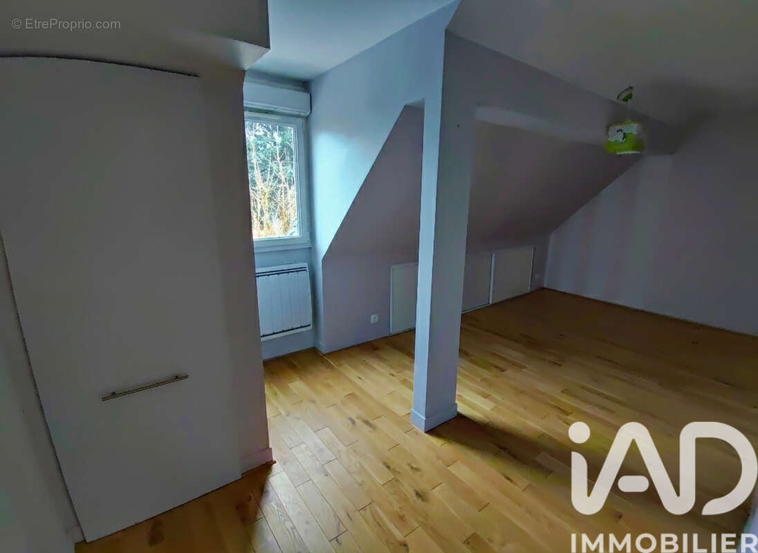 Photo 9 - Maison à CORMEILLES-EN-PARISIS