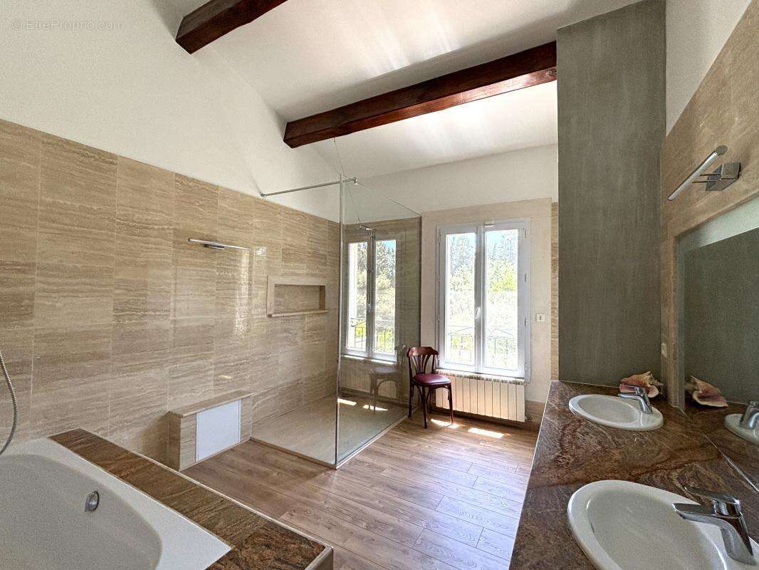 Maison à ROCHEFORT-DU-GARD