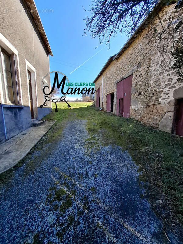 Maison à BESSINES-SUR-GARTEMPE