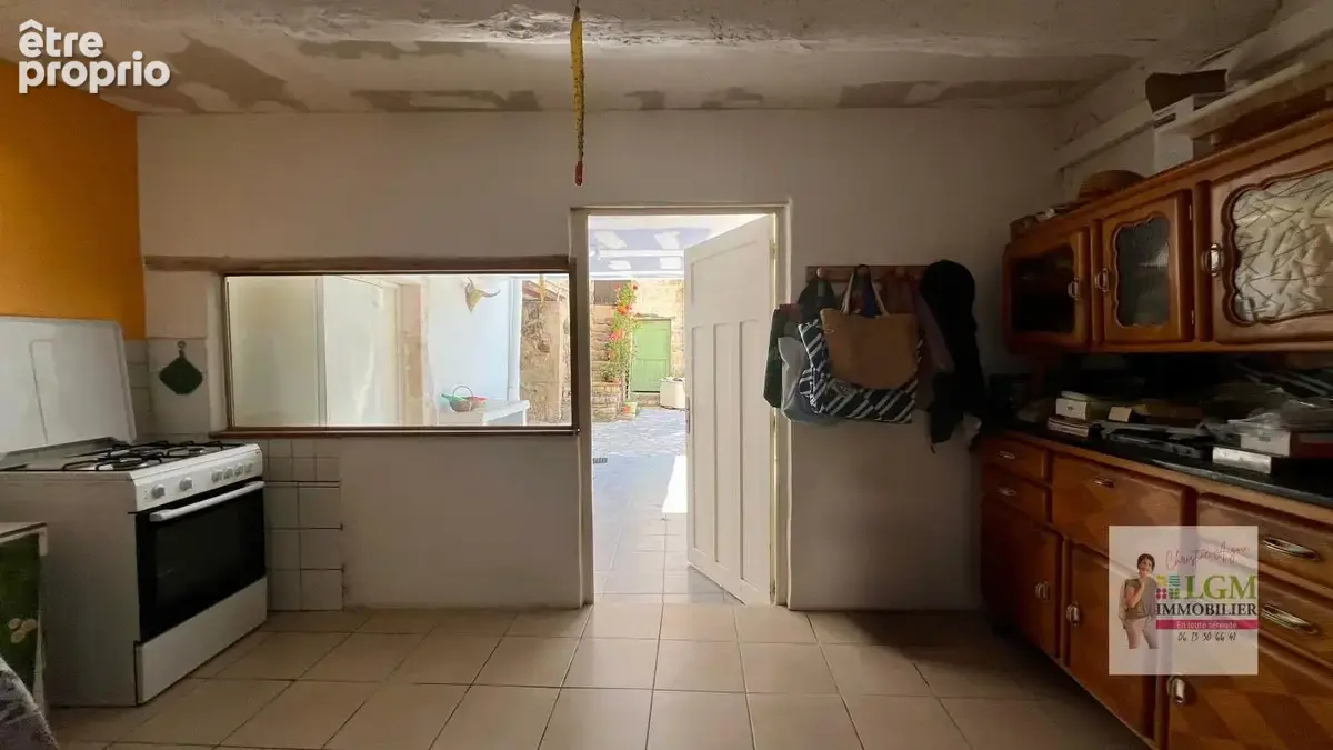 Viager occupé-Propriété de caractère avec dépendance en pierre - photo 10