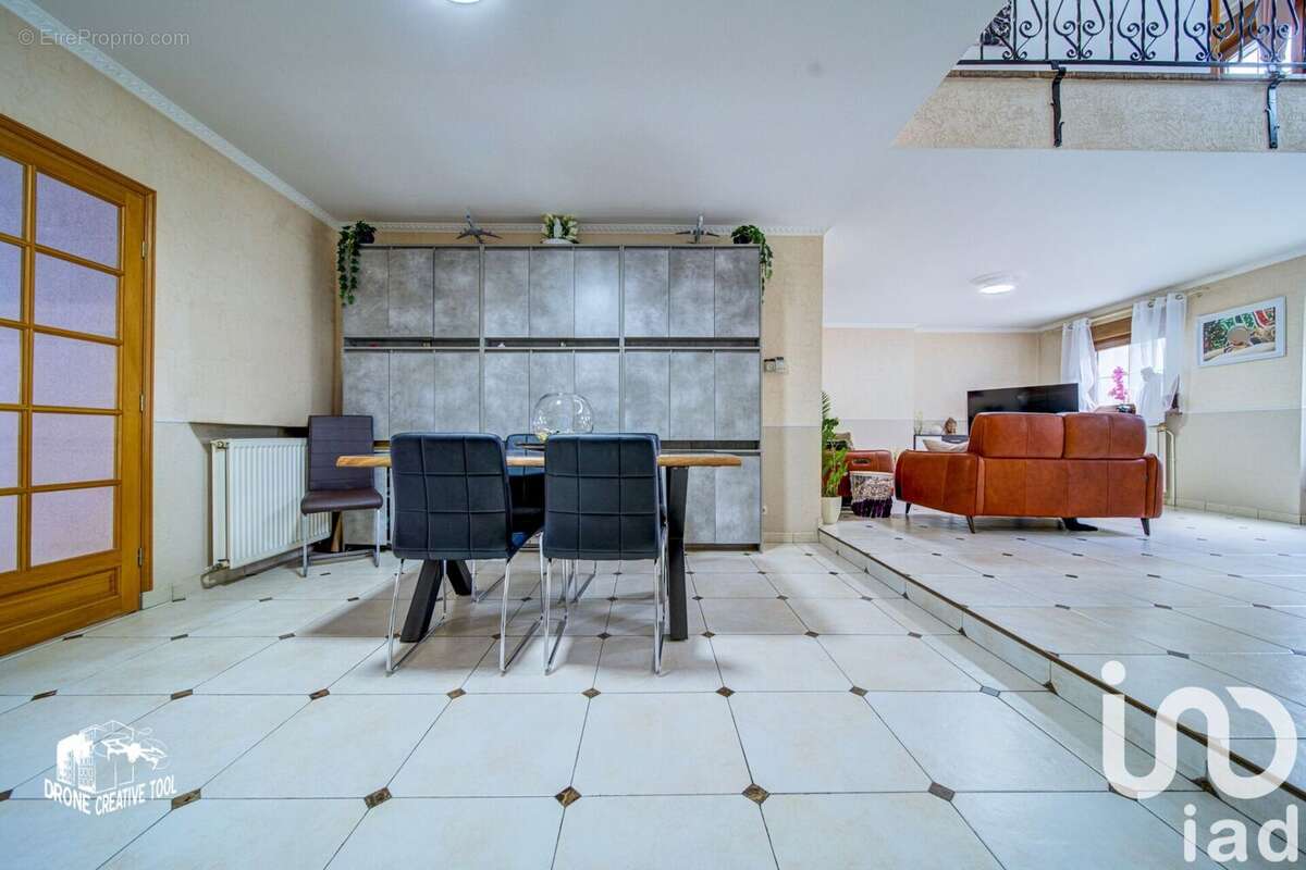 Photo 3 - Maison à THIL