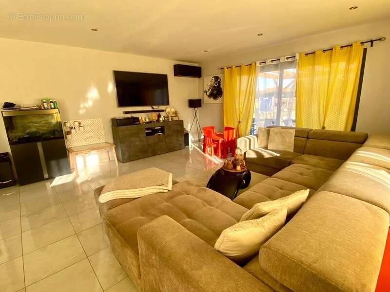 Maison à RION-DES-LANDES