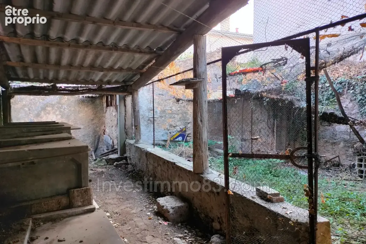 Maison 1 pièce à vendre à Saint-Maximin-La-Sainte-Baume (83470) - photo 2