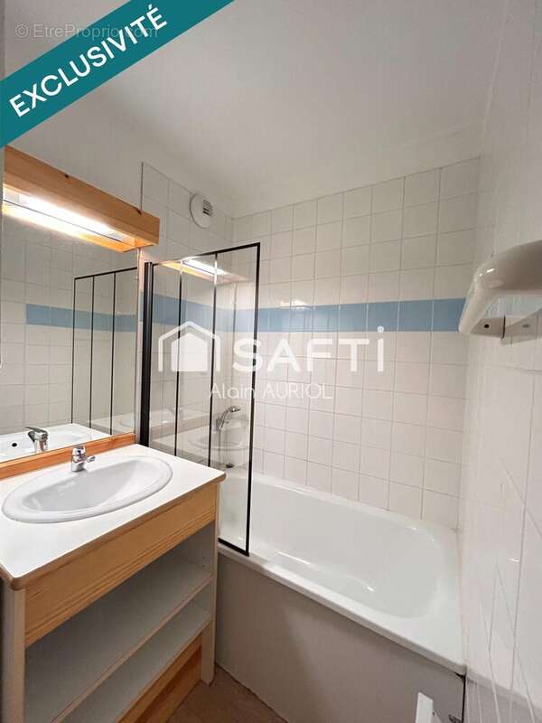 Appartement 30 m² à La Cluse  - photo 7