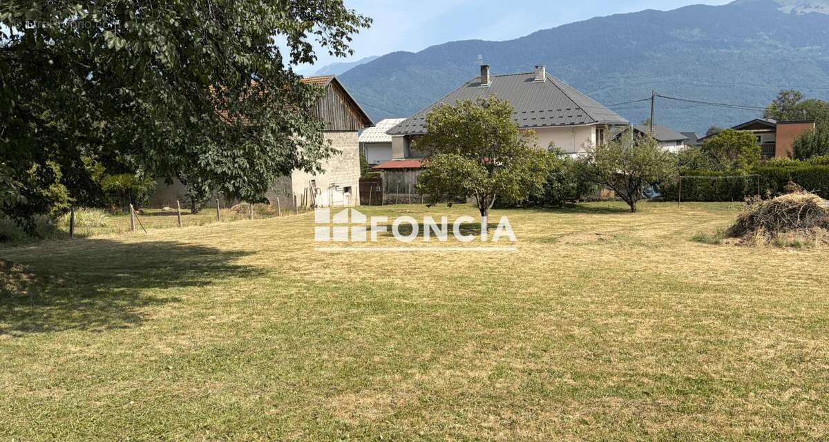 Terrain constructible viabilisé de 769 m² – Mercury - photo 3