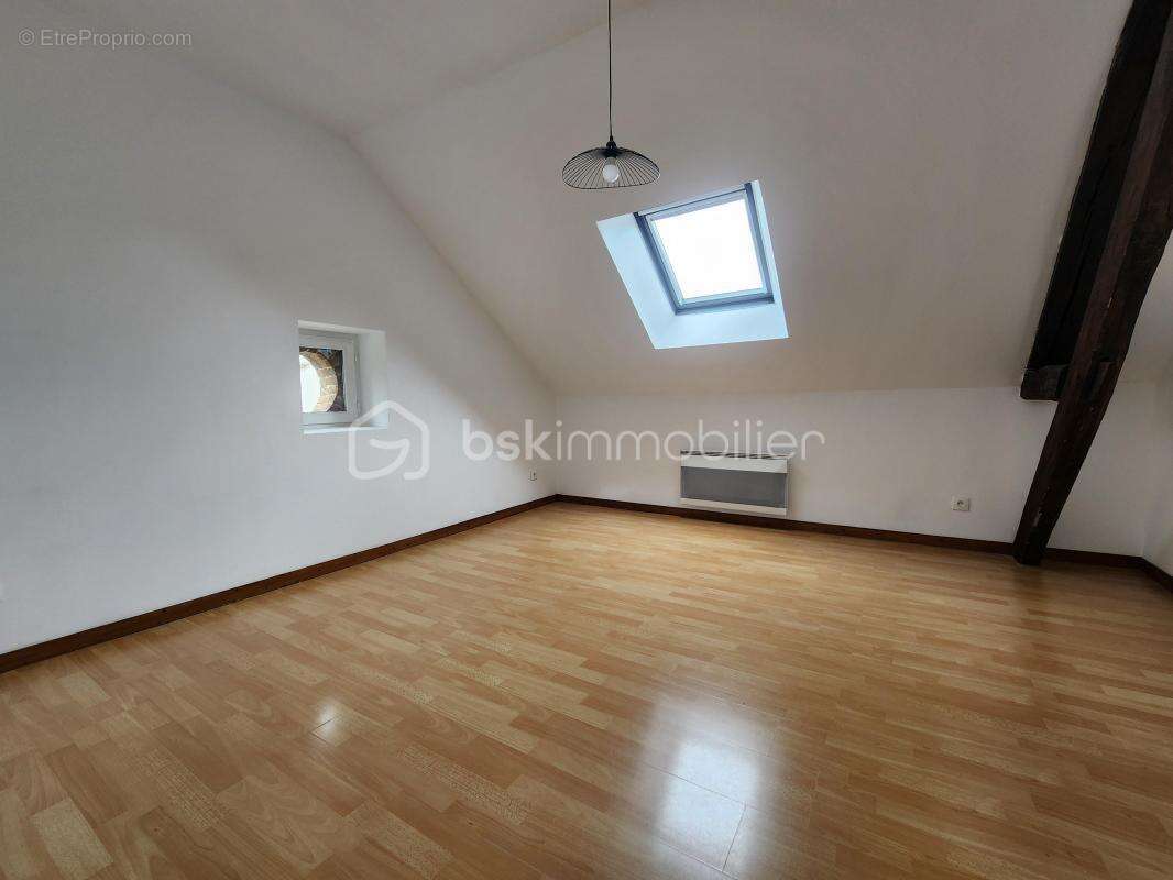 Maison à FONTAINE-LA-GAILLARDE