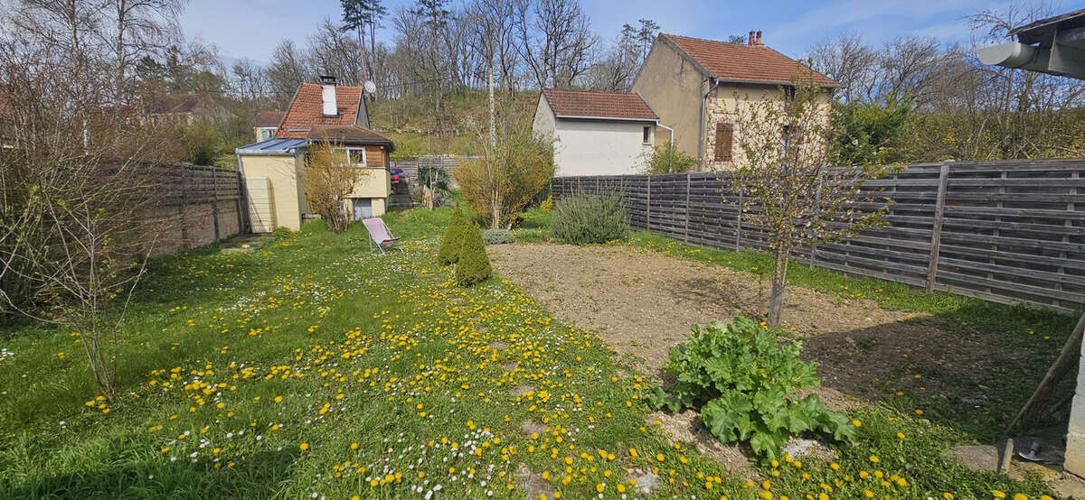 Maison à VOUTENAY-SUR-CURE