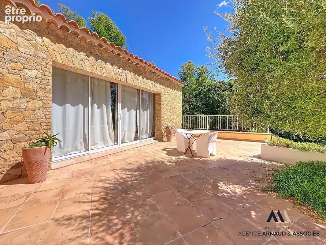 Magnifique maison (5 chambres) de plain-pied avec piscine - photo 14