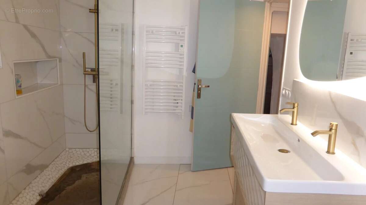 Maison à MOSTUEJOULS