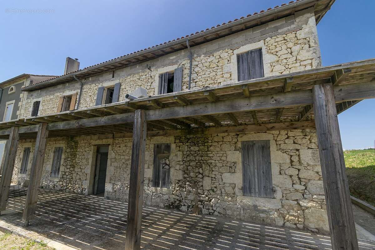 Maison à VILLENEUVE-DE-DURAS