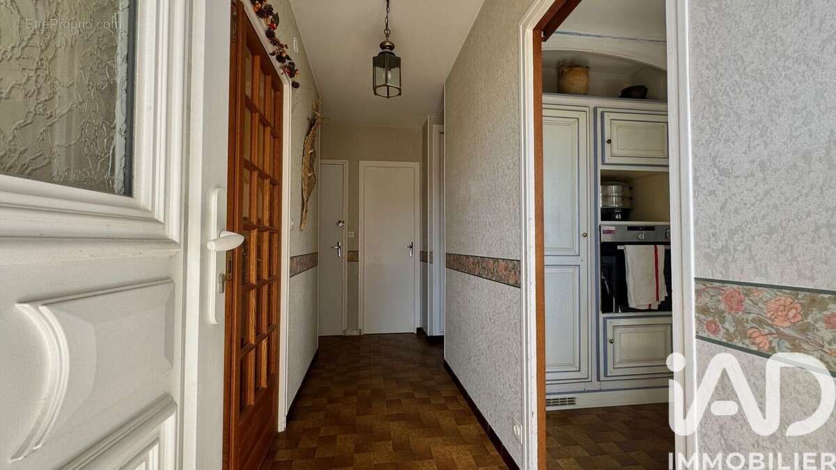 Photo 2 - Maison à MAIZIERES-LA-GRANDE-PAROISSE