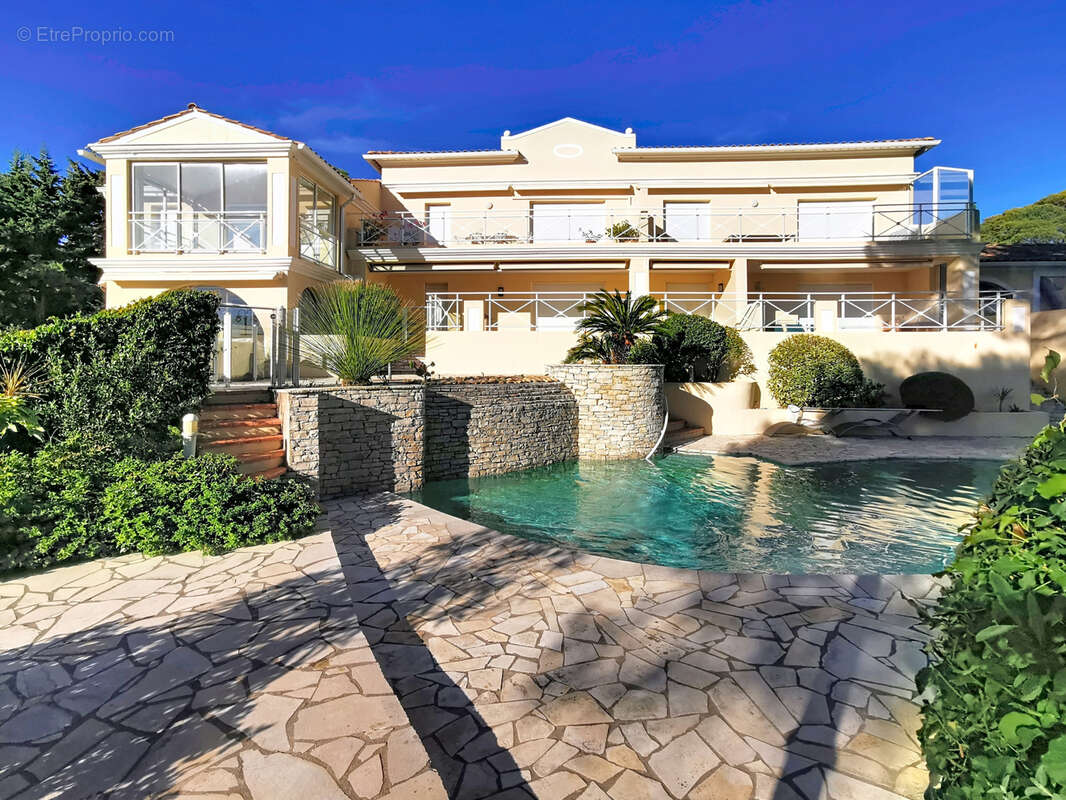 Appartement à SAINT-RAPHAEL