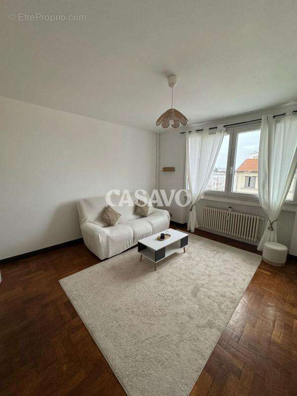 Appartement à LYON-8E