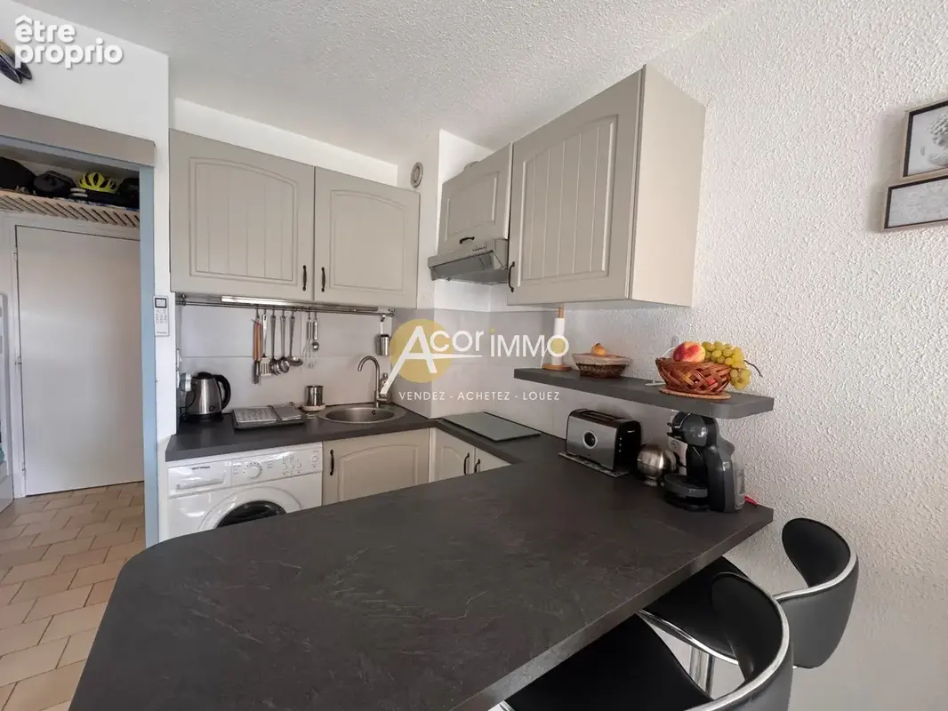 Sanary dans le quartier de Portissol,  Studio de 22 m 2  bénéficiant d'une belle terrasse Sud - photo 8