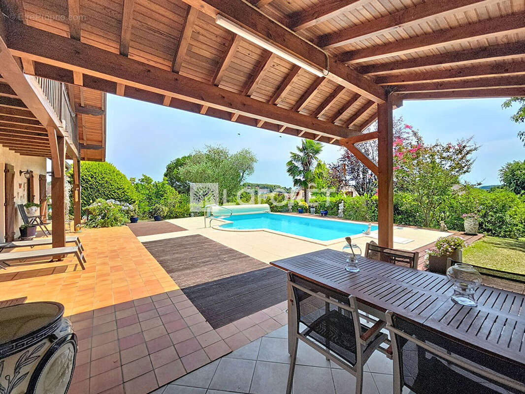 maison néo-béarnaise avec piscine ORTHEZ - 7 pièce(s) - 169m² - photo 3