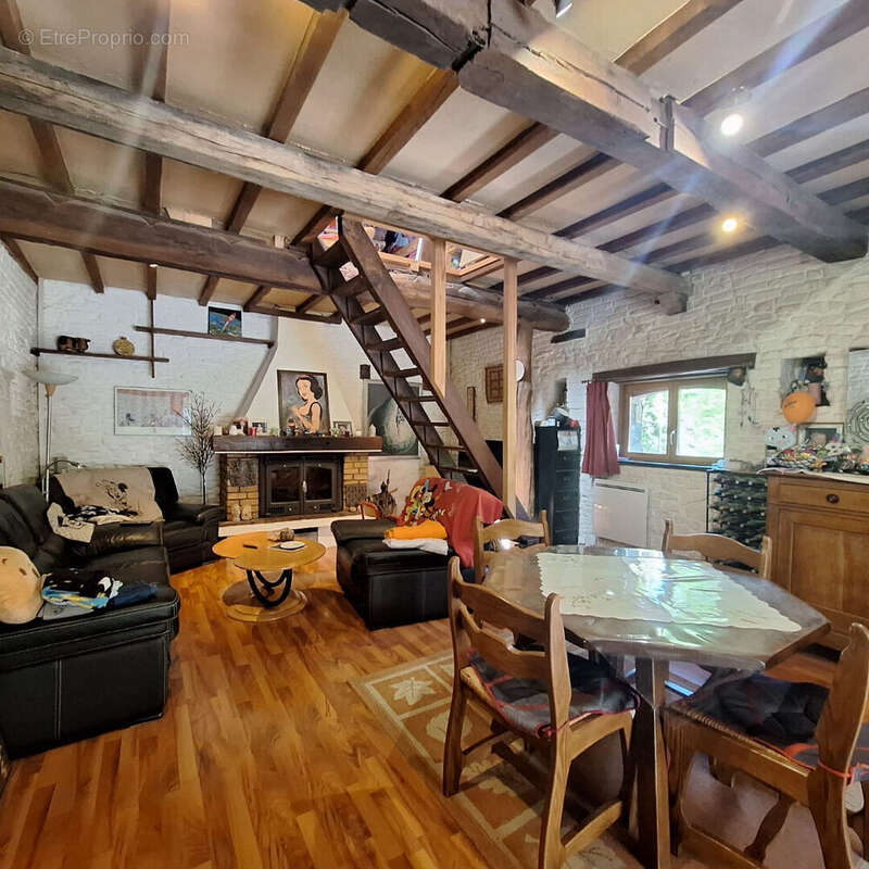 Maison à SAINT-AYBERT