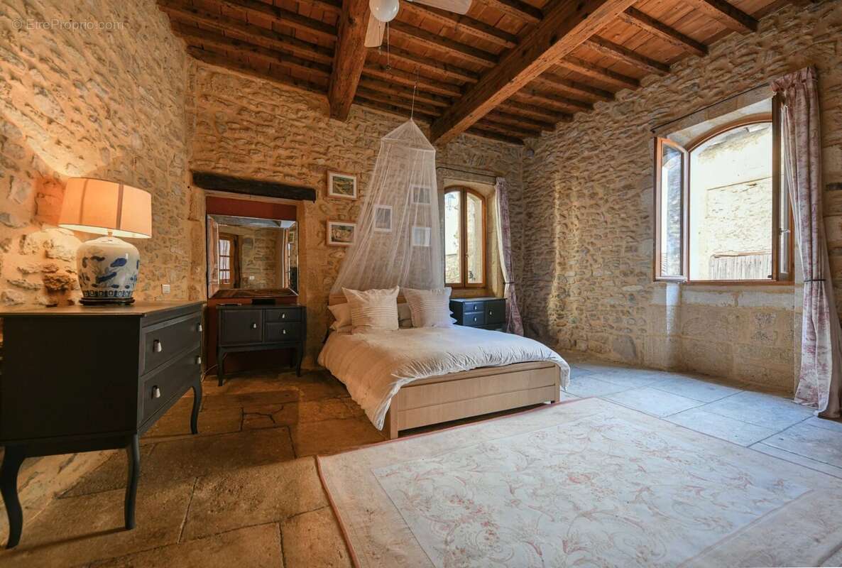 Maison à UZES