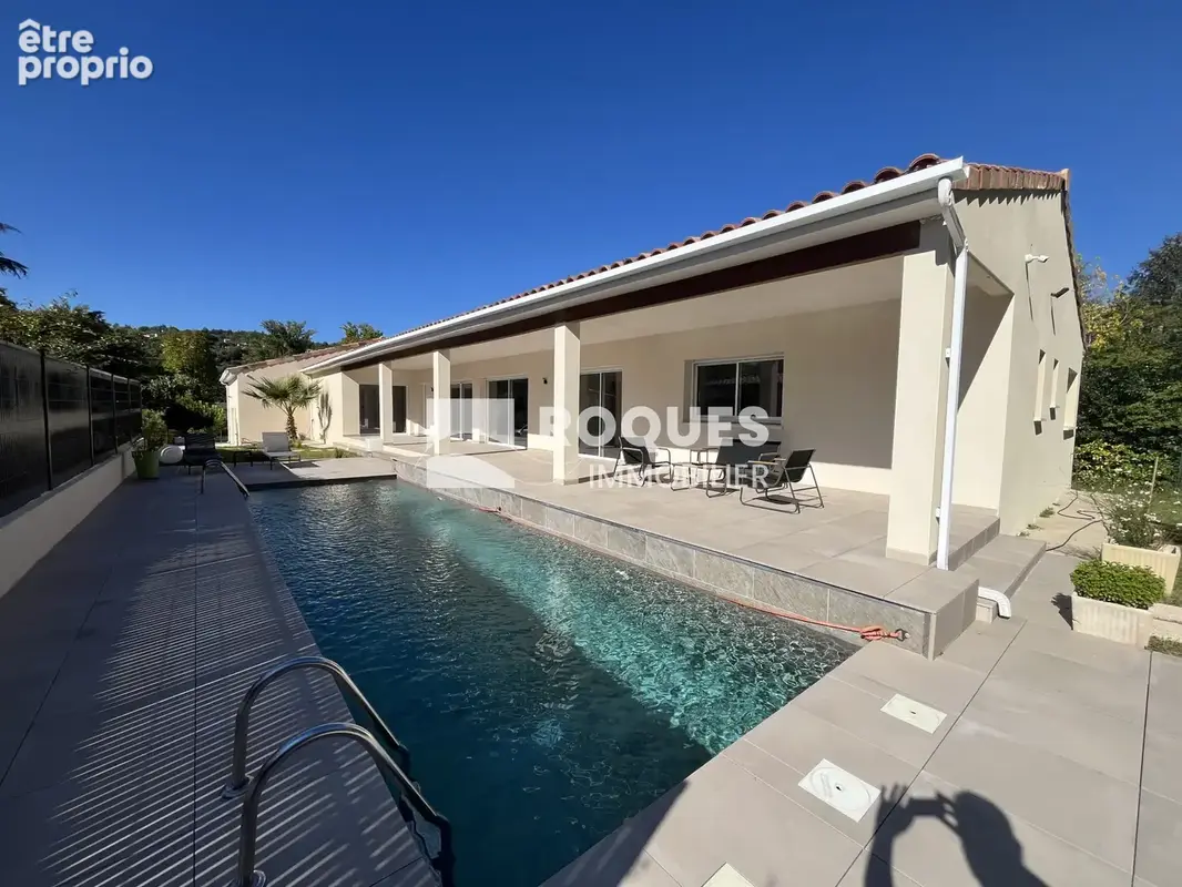 A vendre, villa contemporaine de 220m2 sur un terrain de 1306m2, Bédarieux - photo 5
