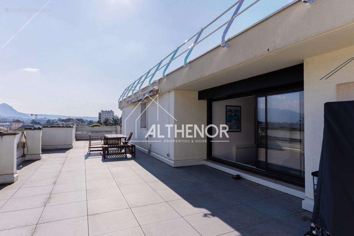 Appartement à ANNECY-LE-VIEUX