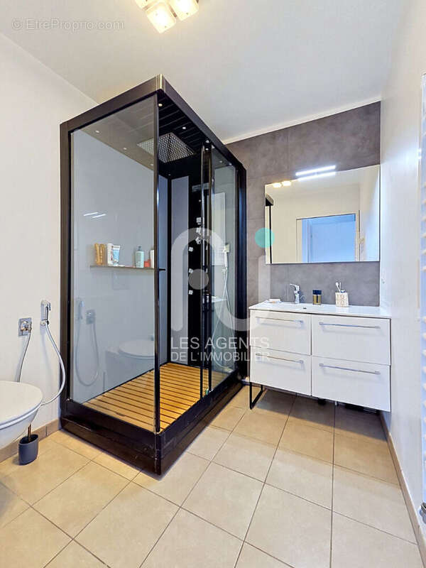 Appartement à ASNIERES-SUR-SEINE