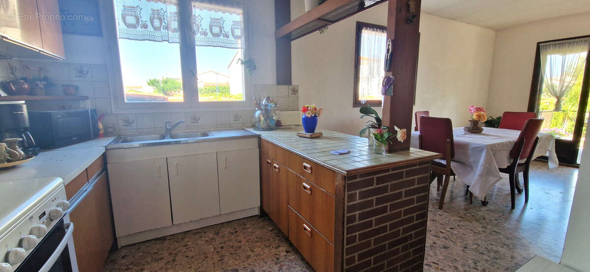 Cabestany -  proche médipôle -  villa  familiale sur 3 faces avec jardin et garage - photo 5
