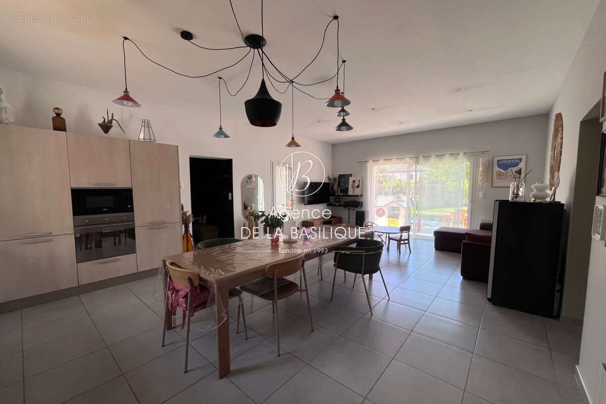 Maison 97 m² à Pourcieux  - photo 6