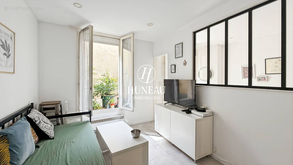 Appartement à PARIS-18E