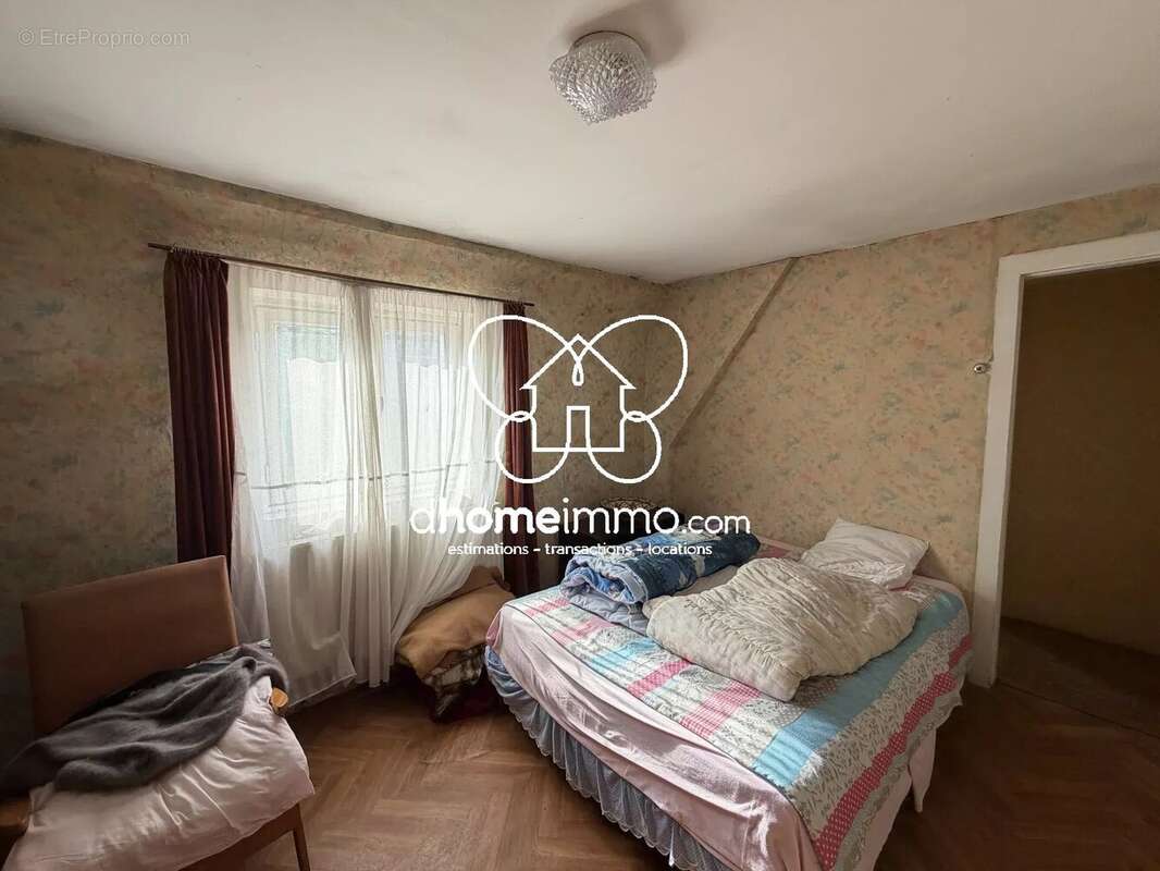 Maison à ROOST-WARENDIN