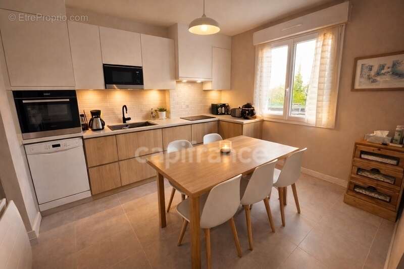 Maison familiale 137 m² – 4 chambres – Grand garage – Terrain clos 903 m² TREGLONOU (29) - photo 5