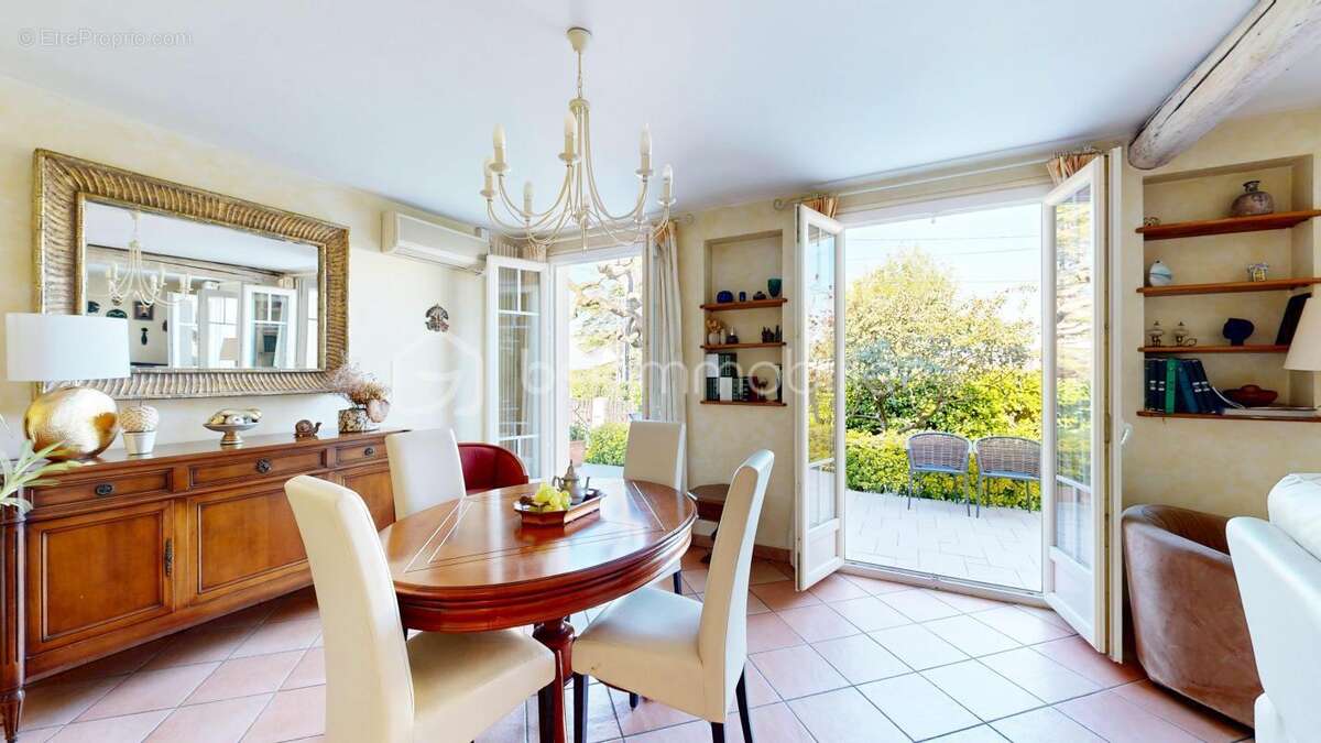 Havre de paix : grande maison familiale et son magnifique jardin - photo 2