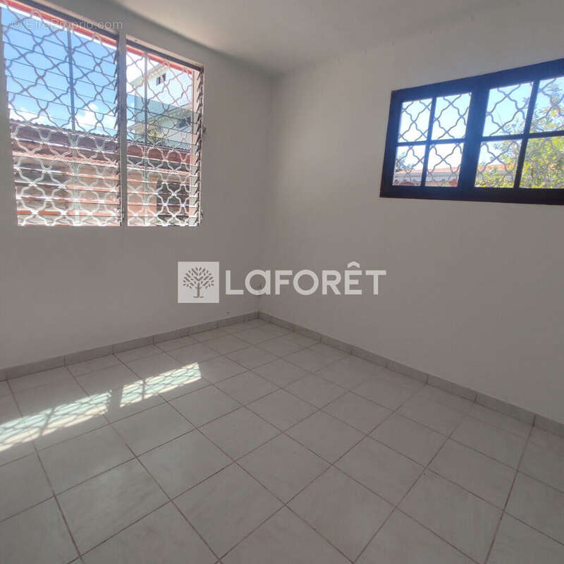 Maison à SAINTE-ROSE