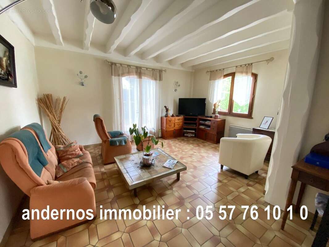 Maison à ARES