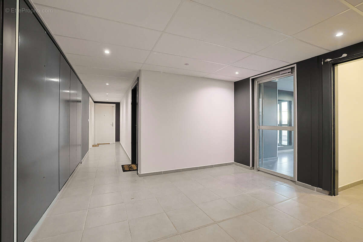 Appartement à LA CRAU