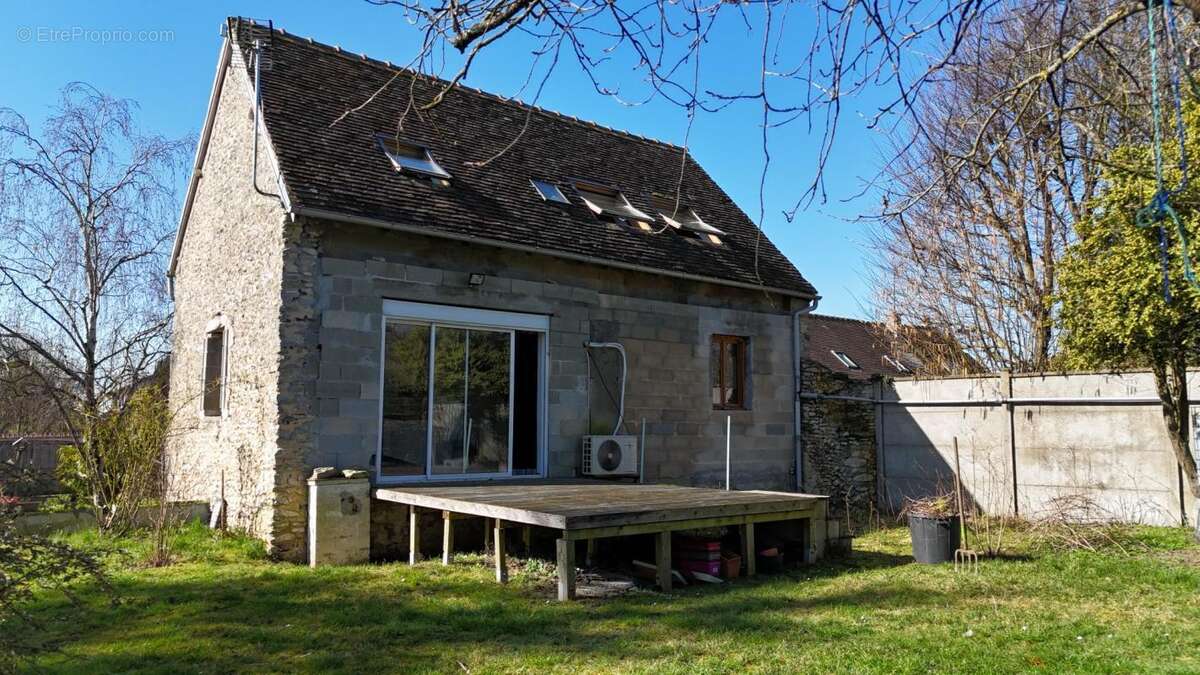 Maison à SAINT-LUBIN-DE-LA-HAYE