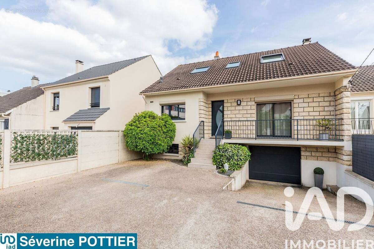 Photo 1 - Maison à VIRY-CHATILLON