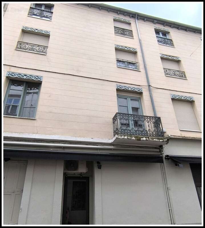 Appartement à SAINT-ETIENNE