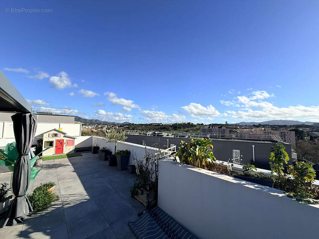 Appartement à MARSEILLE-13E