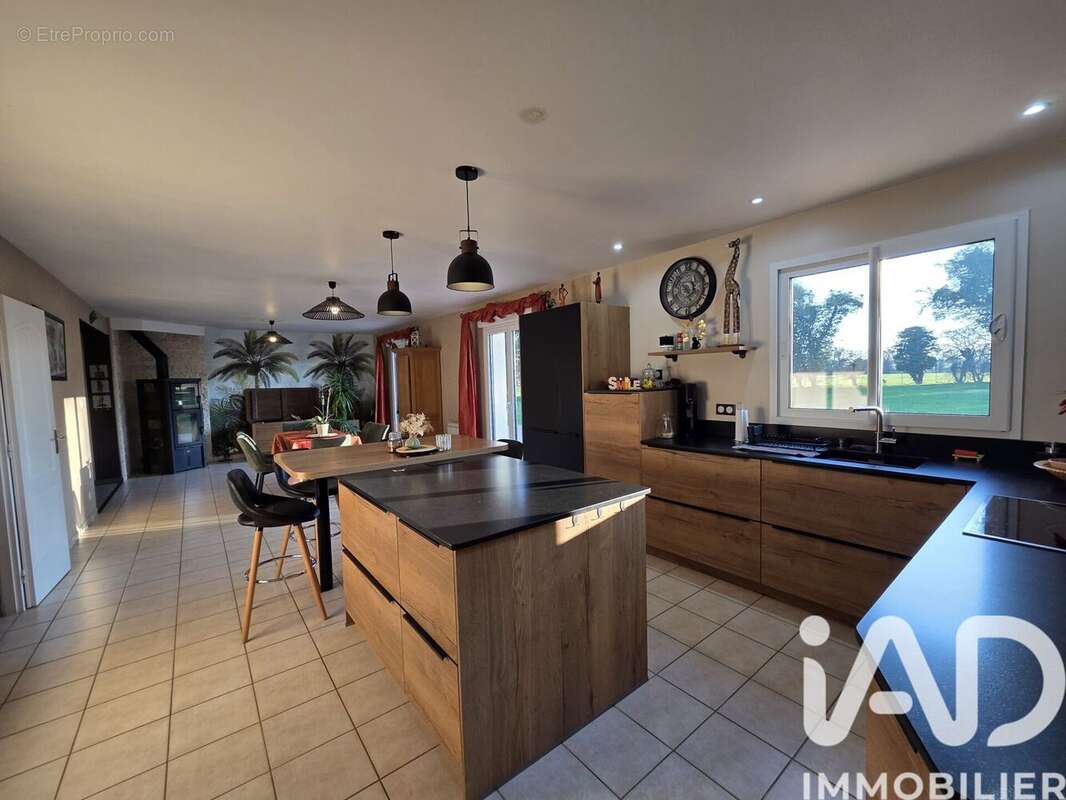 Photo 5 - Maison à SAI